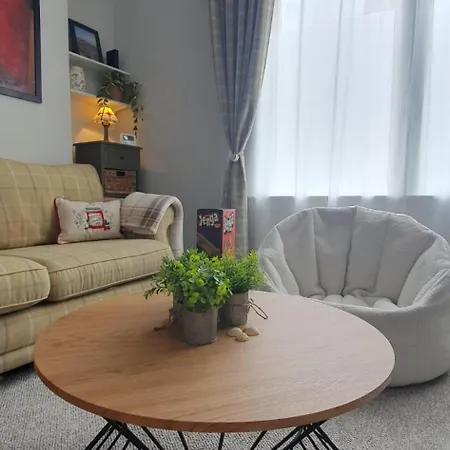 Ample Town House In Workington, West Lakes, District Feriehus *