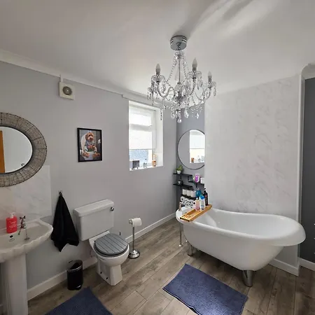 بيت للعطل Ample Town House In Workington, West Lakes, District