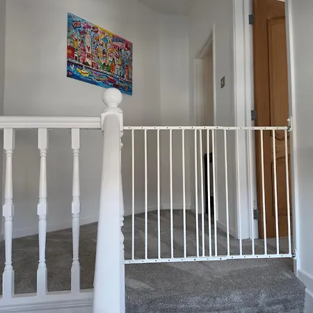 Ample Town House In Workington, West Lakes, District بيت للعطل *