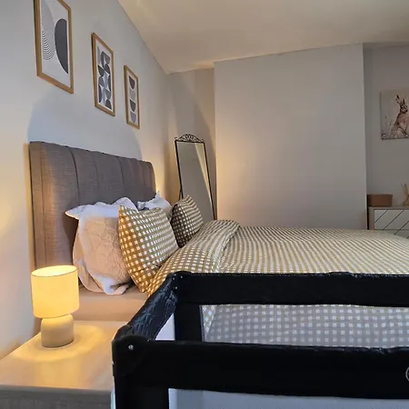 Ample Town House In Workington, West Lakes, District بيت للعطل ووركينجتون